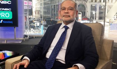 Deutsche Bank, already with highest S&P 500 target on Wall Street, stands by its call for a 30% return this year