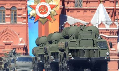 Turkey has until next month to cancel a messy multibillion-dollar Russian arms deal or face harsh US penalties