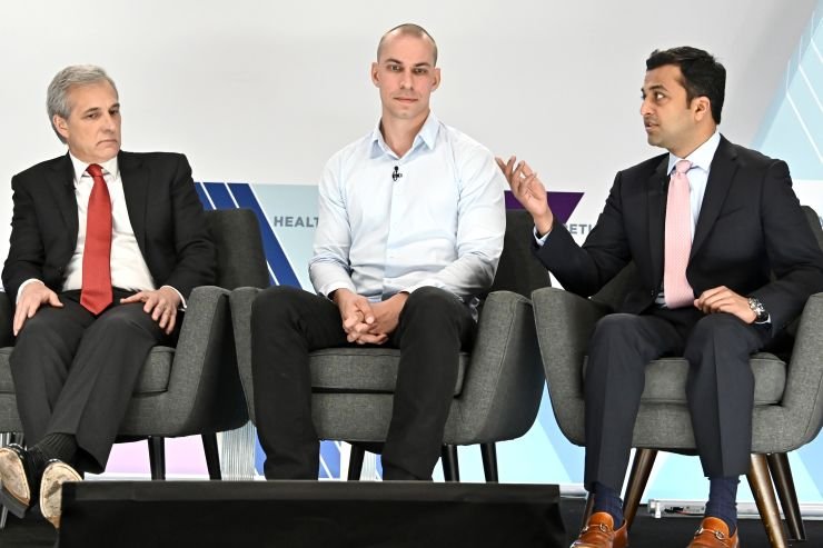 ‘We as a species need to come to terms’ with CRISPR technology as China awaits birth of third genetically modified baby